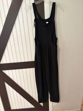 Halara Black Overalls Women L Wide Leg Jumpsuit Strappy Sleeveless Pockets